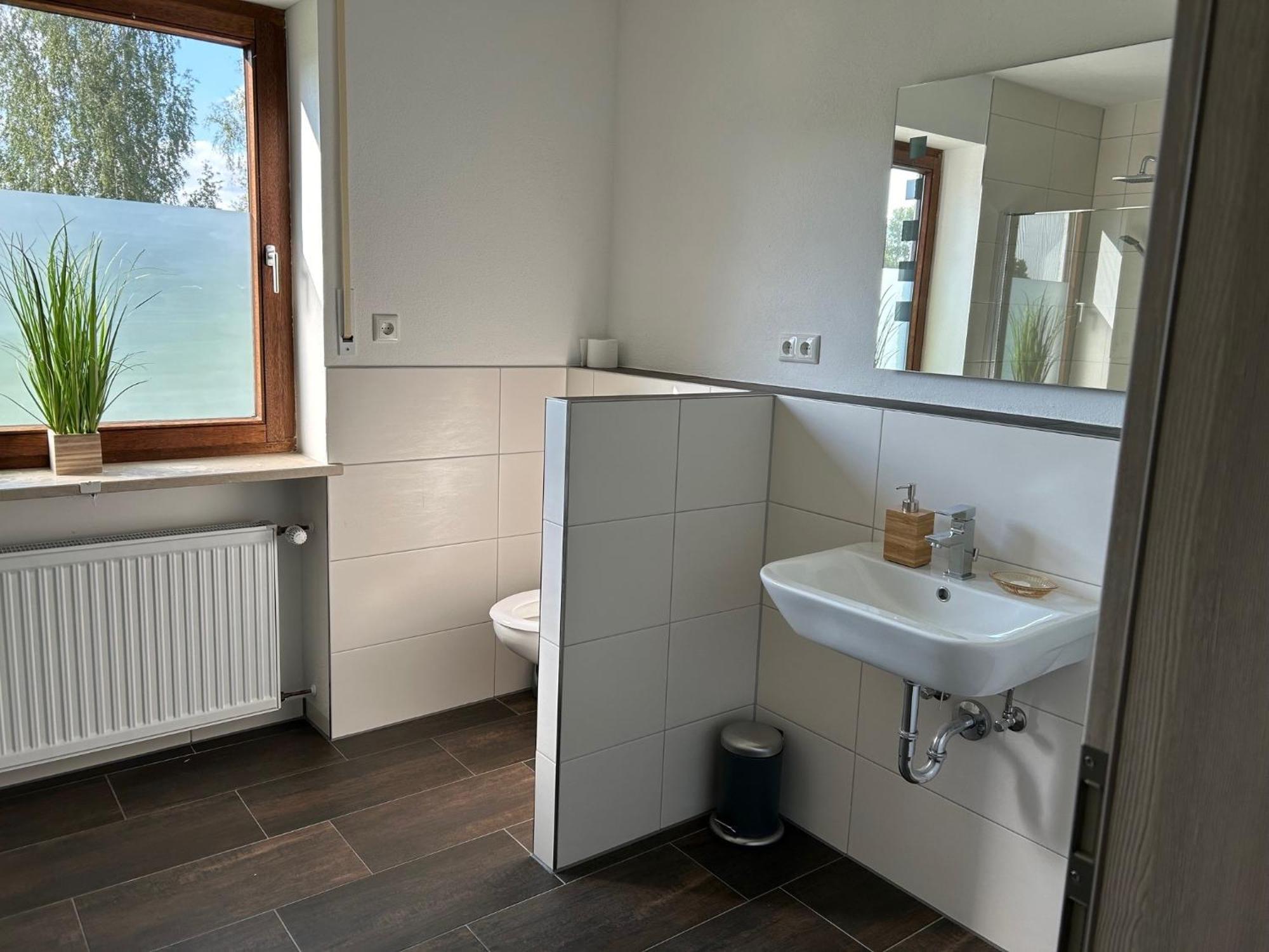 Ruhige Ferienwohnung Mit Terrasse Fuer 2 Personen Фоенштраус Екстер'єр фото